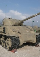 Super Sherman M-50 - Cammina