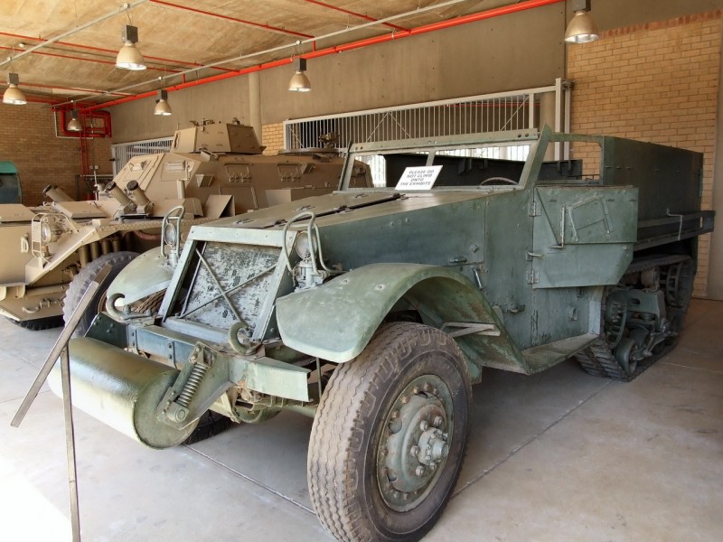 M9A1 HalfTrack - Procházka