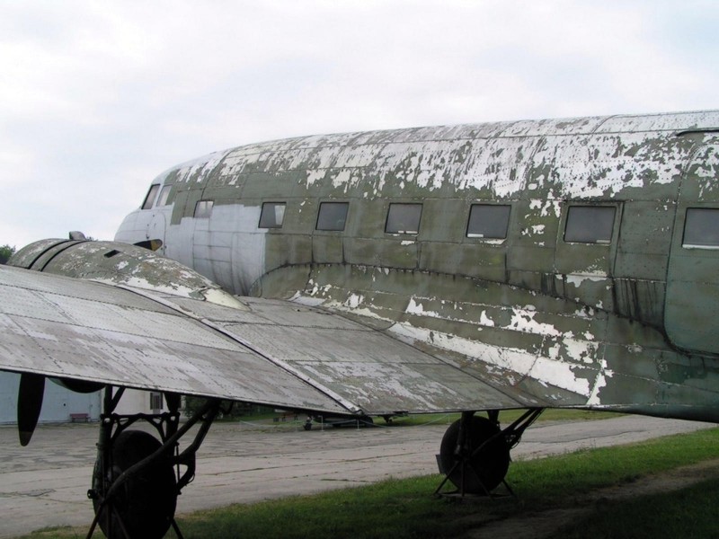 Lisunov Li-2 - WalkAround