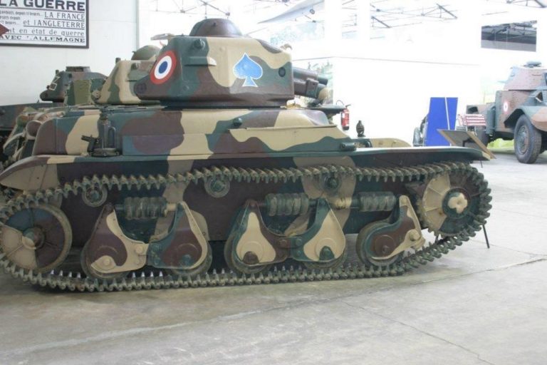 Renault R35 - WalkAround - NET-MAQUETTES