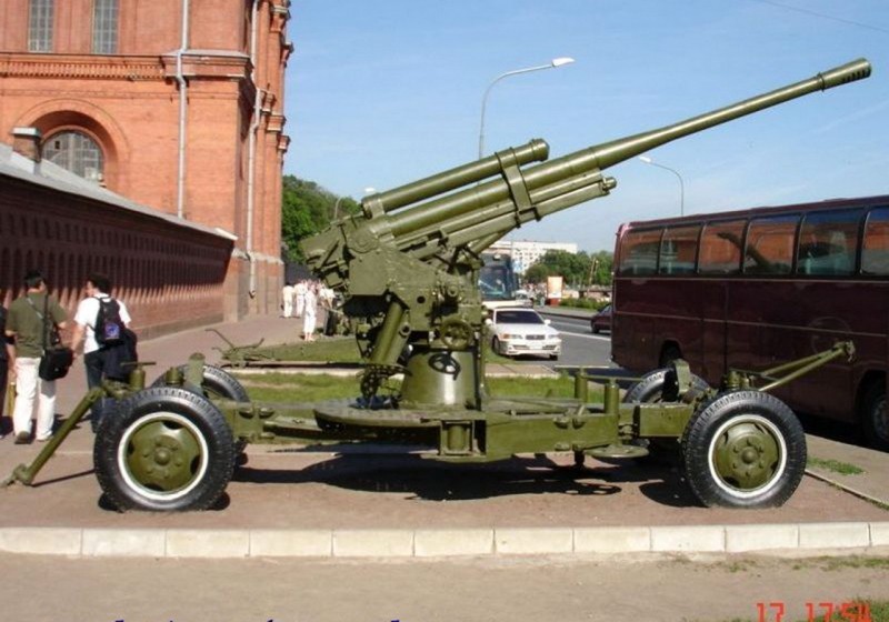 Pistola de defensa aérea de 85 mm M1939 (52-K) - WalkAround