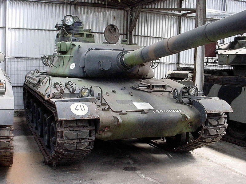 AMX-30B2 - WalkAround