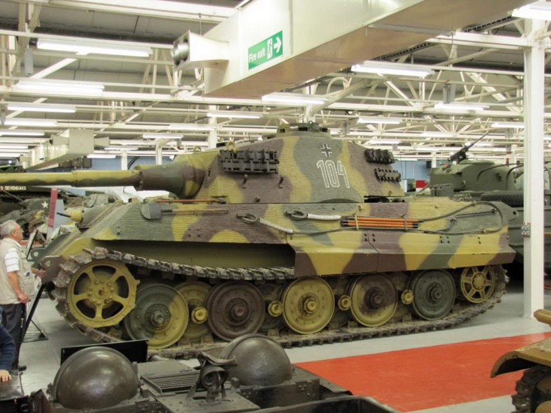 Pz.Kpfw VI Ausf B - WalkAround