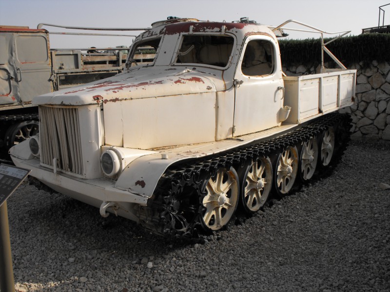 AT-L Artillery Tractor