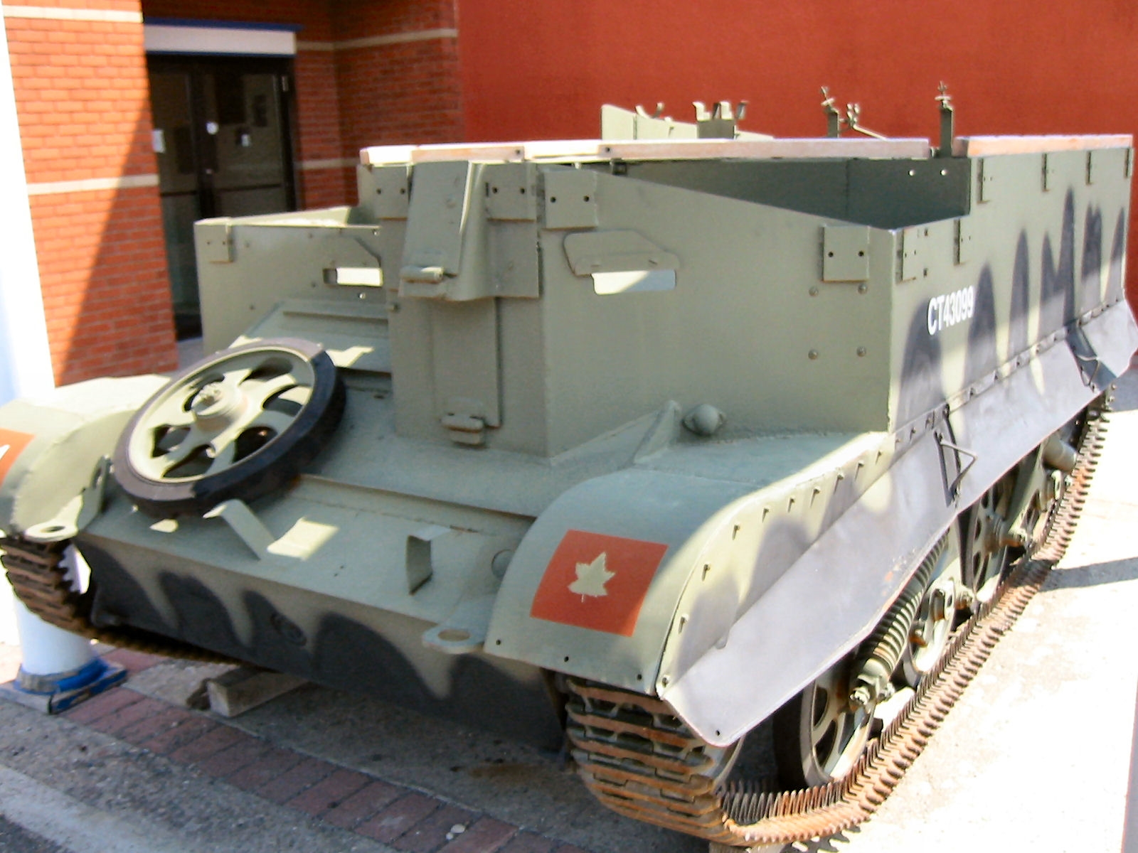 Universal Carrier T-16