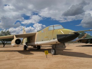 Douglas WB-66 Destroyer - Fotky & Video