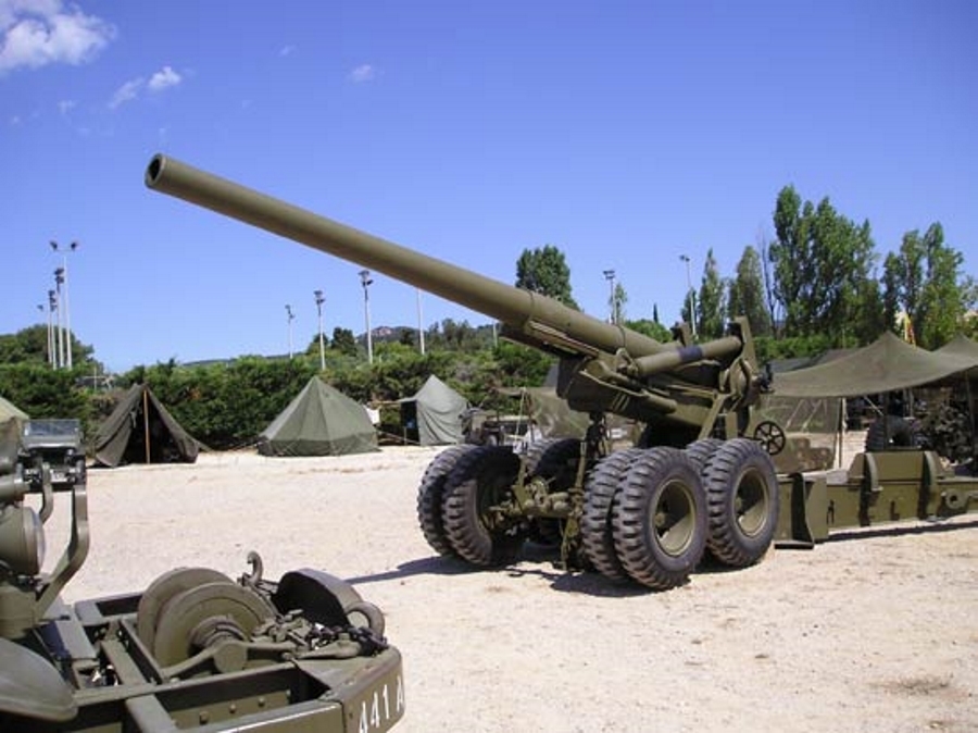 US 155mm Long Tom