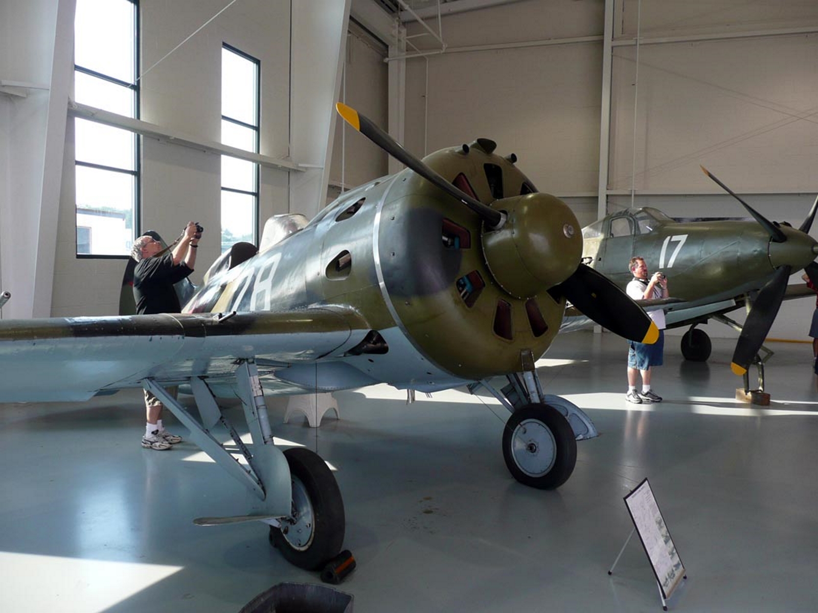 Polikarpov I-16