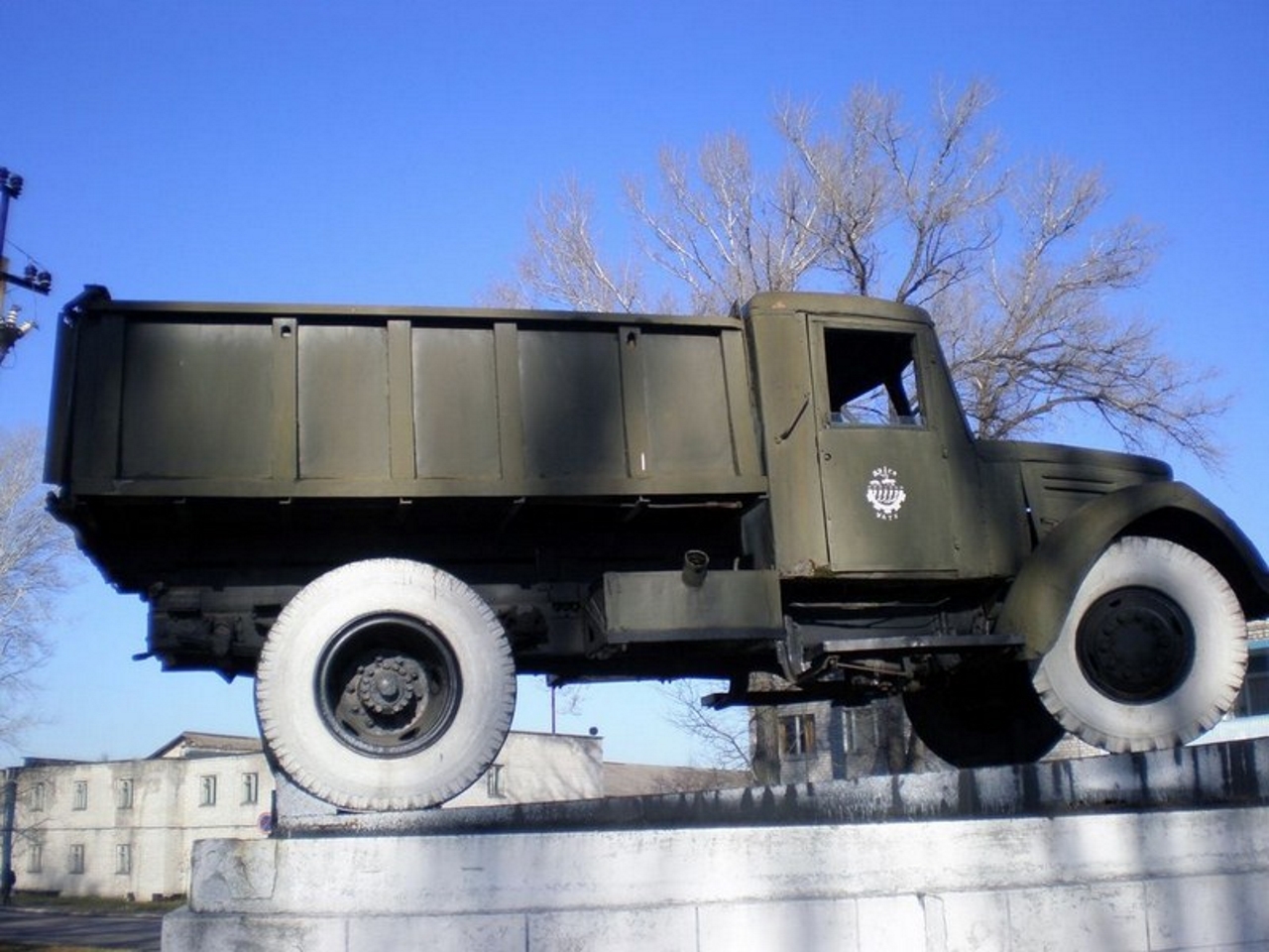 Maz-205