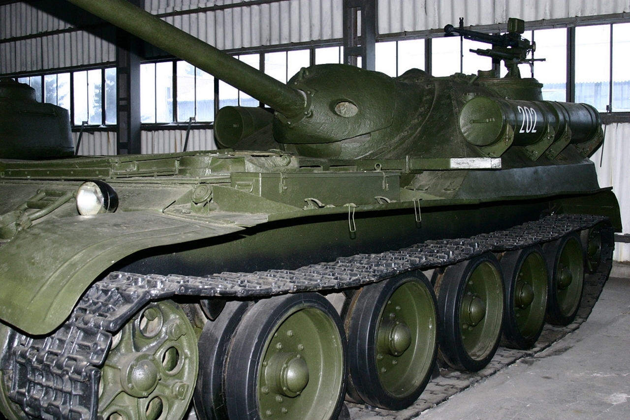 SU-101 Uralmash tank uničiti