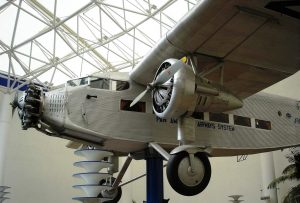 Ford AT-5 Tri-motor - Fotos & Video