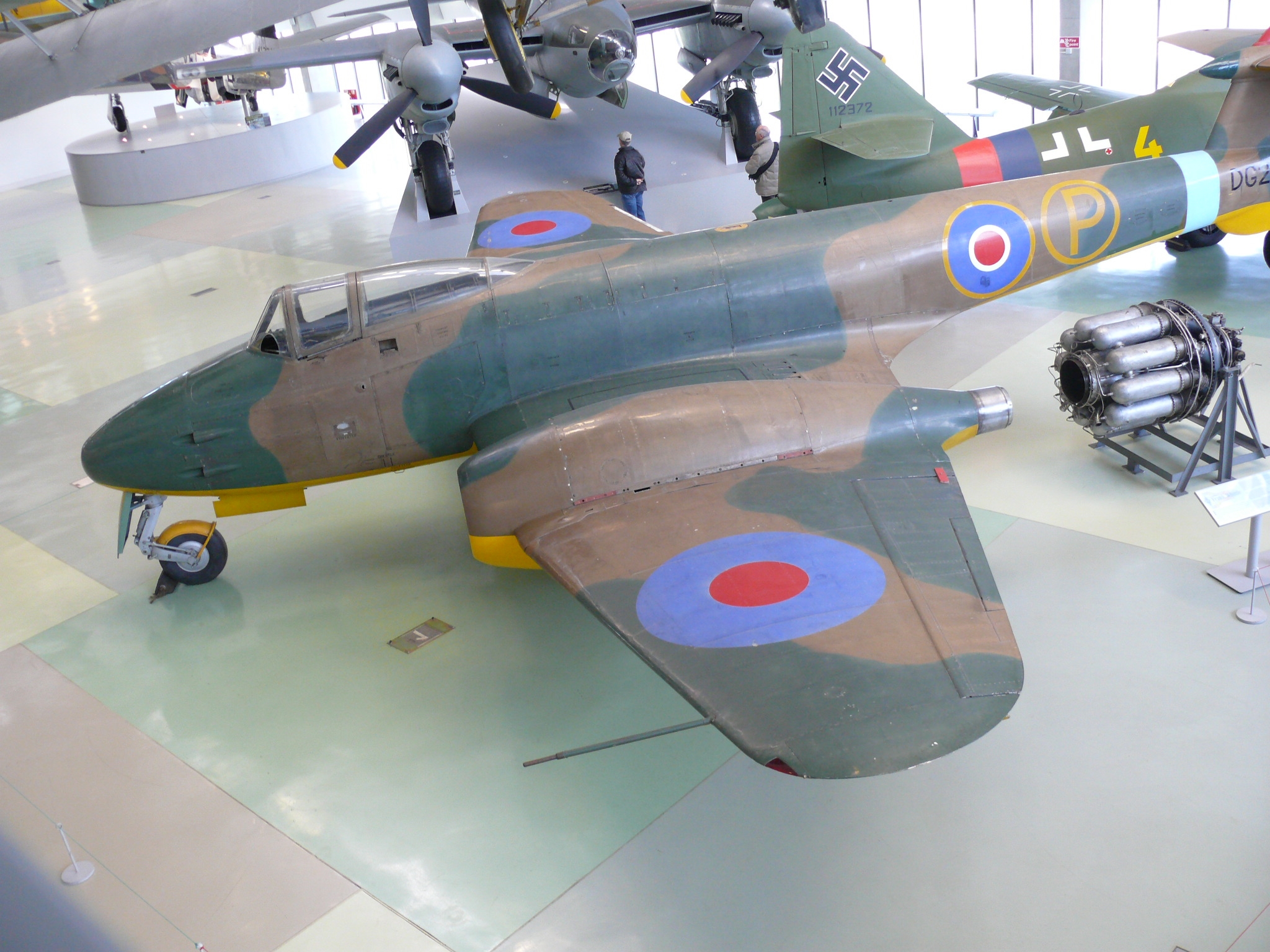 Gloster Meteor F9-40 N