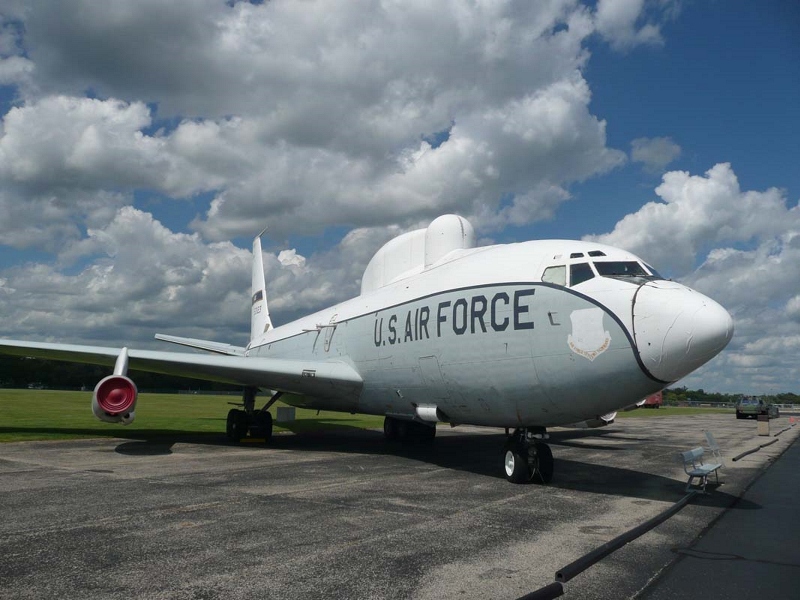 Boeing NKC-135A LaserLab in de lucht