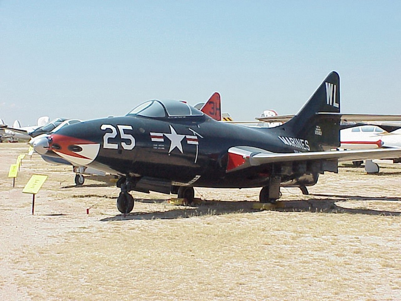 F9F-4 パンサー