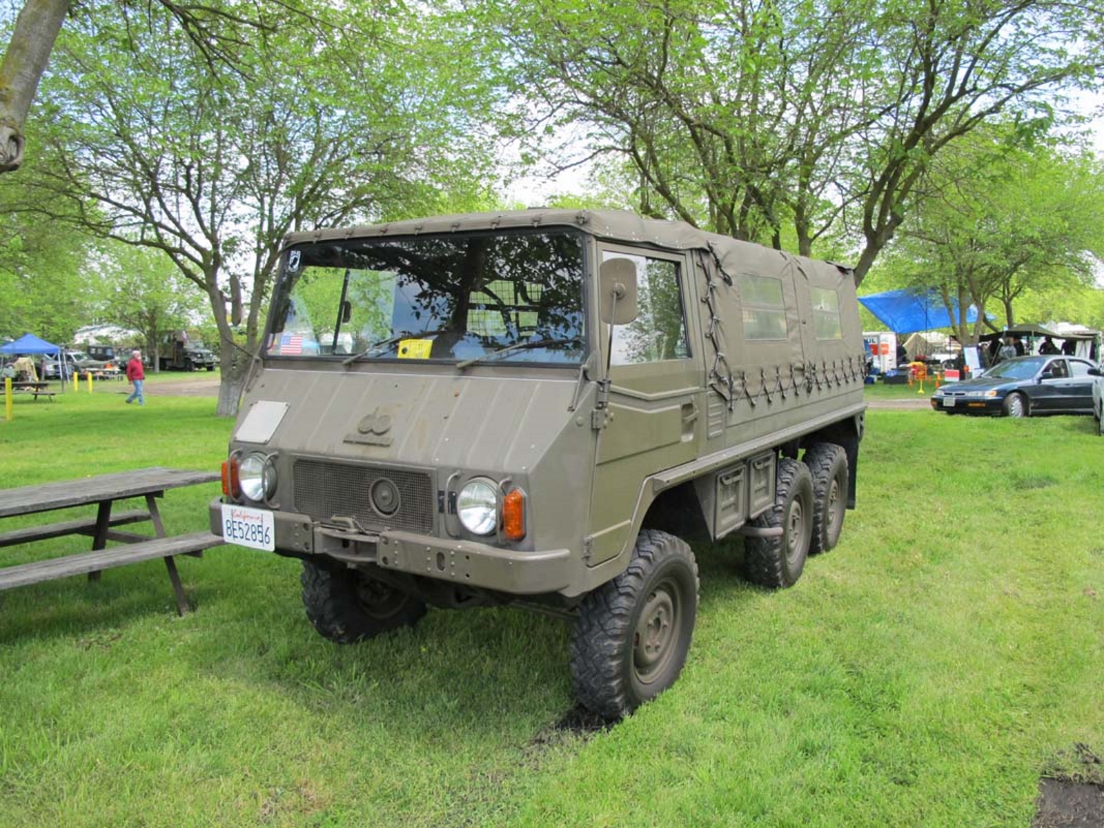 Steyr-Daimler-Puch Pinzgauer 712