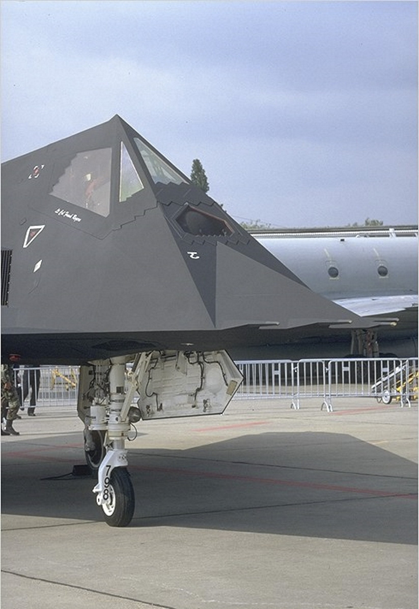 Lockheed F 117 Nighthawk Stealth Fighter