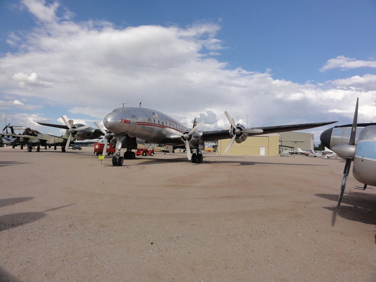 Lockheed L-049 Tähdistö