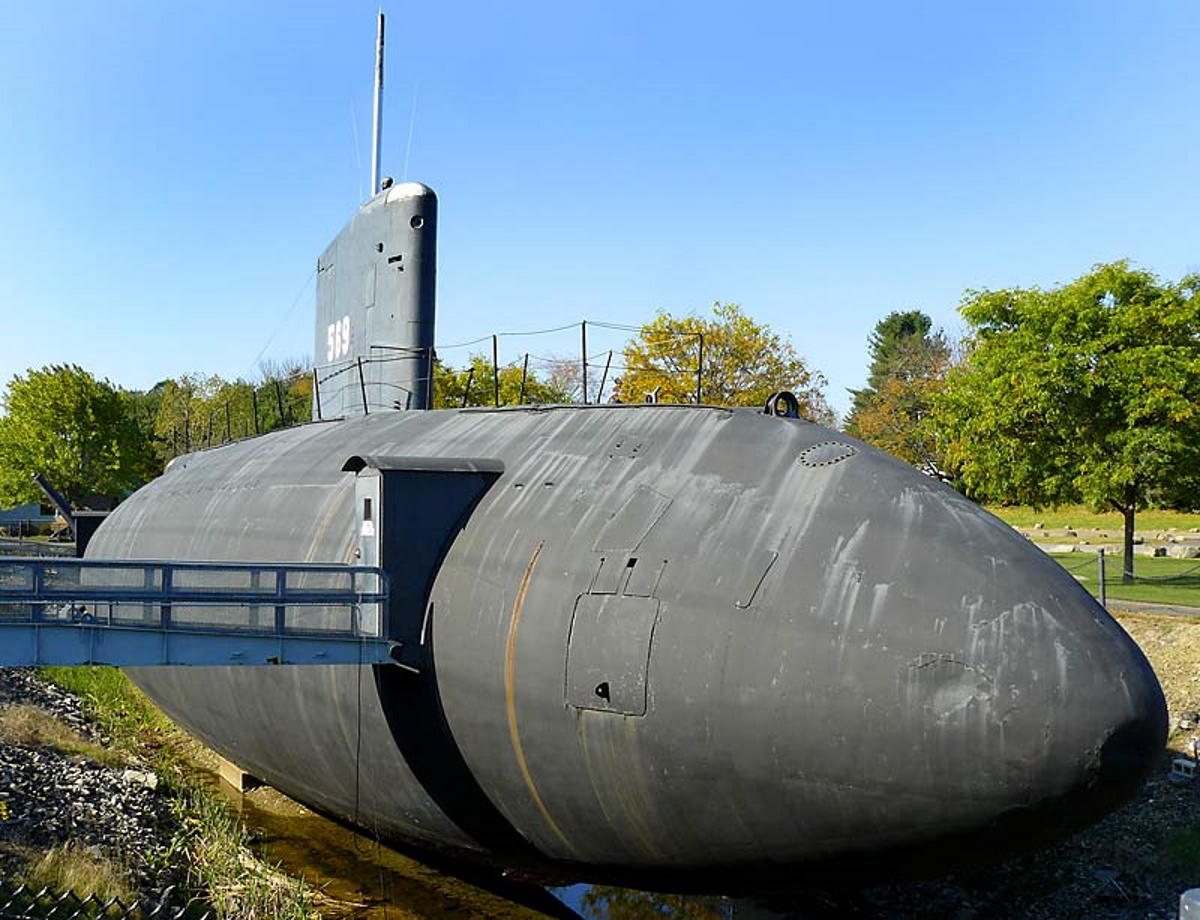 USS Albacora