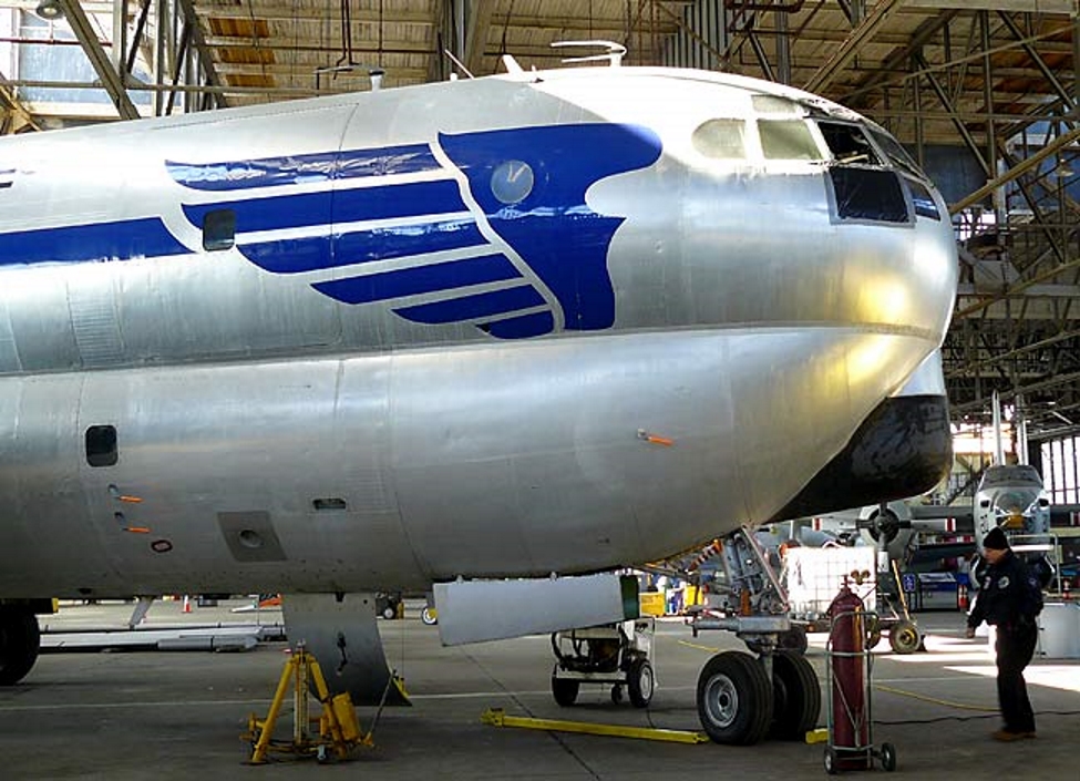 Boeing C-97 Stratofreighter - Bilder & Videoer