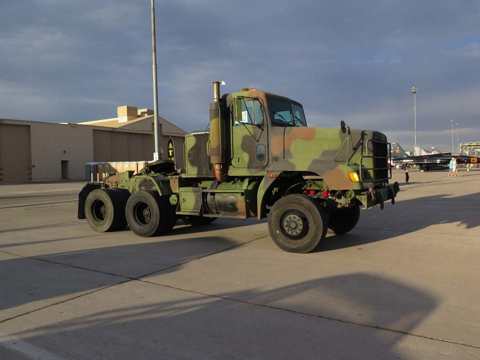 M916 трактор вантажівки