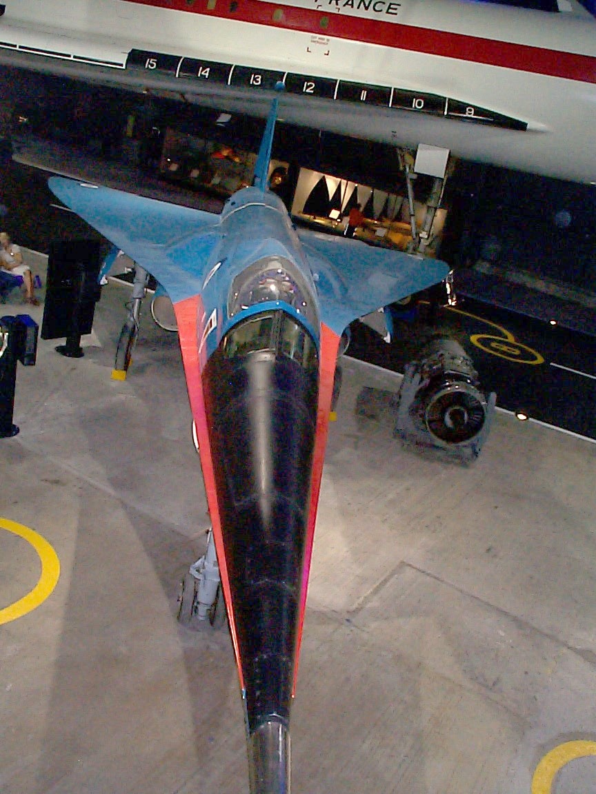 Fairey Delta 2 - 写真&動画