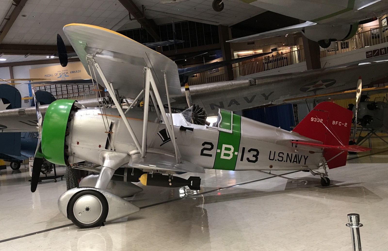 Curtiss F11C Goshawk - Photos & Vidéos
