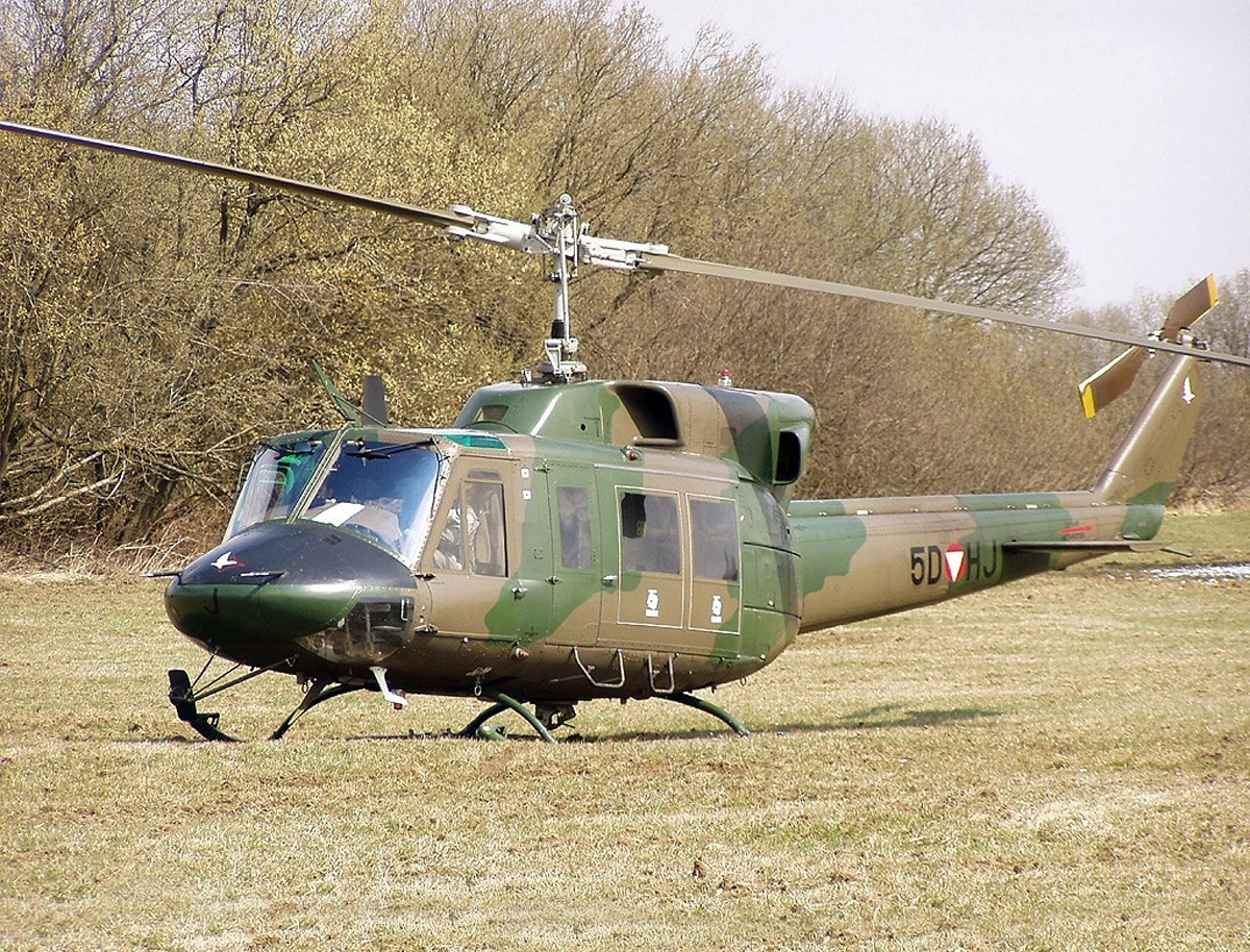 Agusta-Varpas AB.212