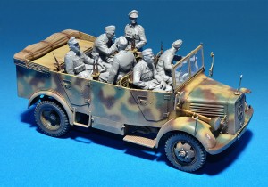 Kfz.70 MB 1500A Γερμανικό αυτοκίνητο 4x4 με πλήρωμα - MiniArt 35139