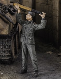 German tankers loading-ammo - Royal Model 668