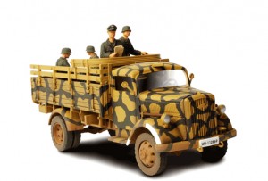 Niemiecki 3-tonowy cargo truck - Forces of Valor 80020