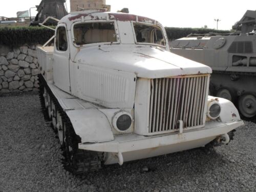 AT-L Artillery Tractor