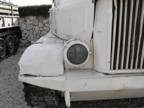 AT-L Artillery Tractor