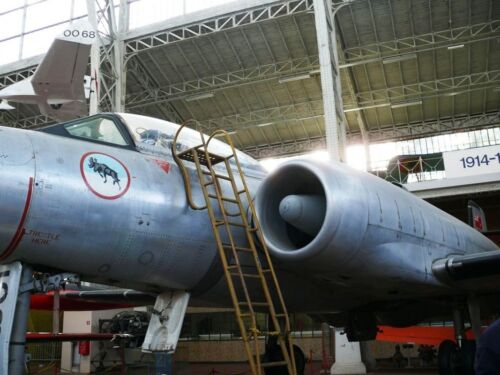 Avro CF-100 Mark 5 Canuck