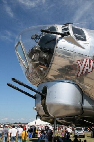 B-17G-Flying-Fortress-00004