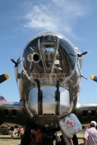 B-17G-Flying-Fortress-00005