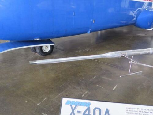 Boeing X-40A