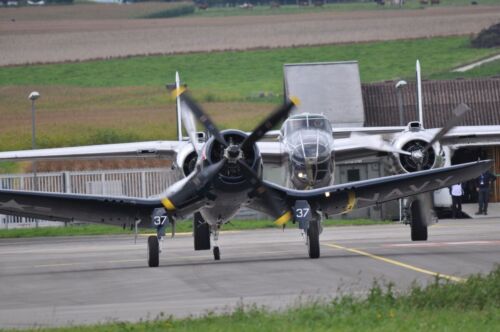 Chance Vought F4U-4 Corsair