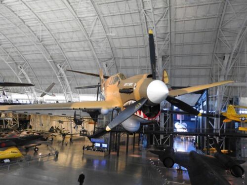 Curtiss P-40-E Kittyhawk