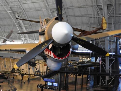 Curtiss P-40-E Kittyhawk