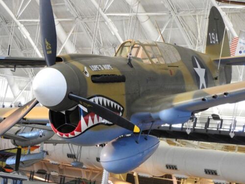 Curtiss P-40-E Kittyhawk