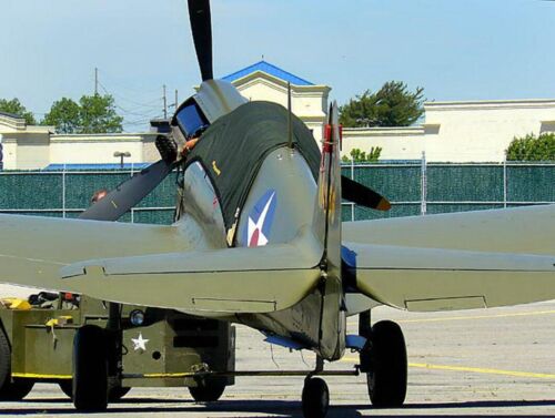 Curtiss P-40 Warhawk 22