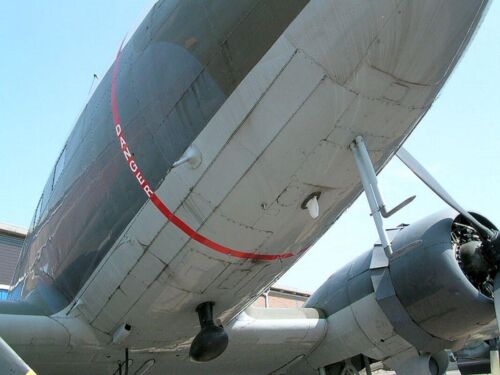 Douglas-C-47-Skytrain-Dakota-00007