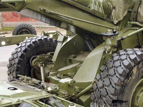 FH-70 155mm Field Howitzer