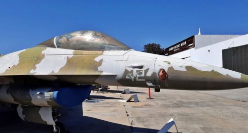 General Dynamics F-16N Fighting Falcon