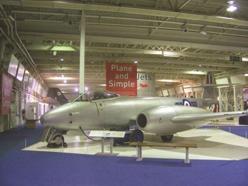 Gloster Meteor F.8
