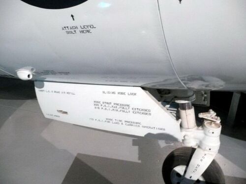 Grumman F9F-7 Cougar