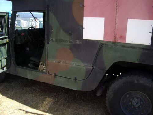 HMMWV M997 Ambulance