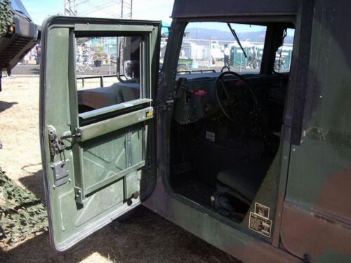 HMMWV M997 Ambulance