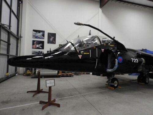 Harrier T.4 trainer