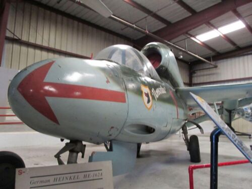 Heinkel He 162 A Salamander